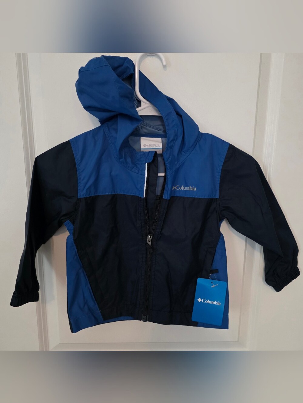 Columbia Toddler 3T Blue and Navy Lightweight Hooded Rainjacket NWT